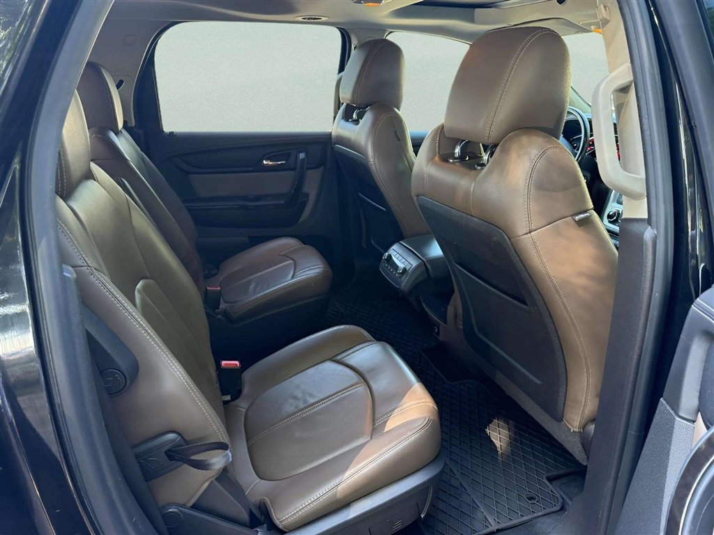 Used 2017 GMC Acadia Limited SLT AWD/4WD image 22