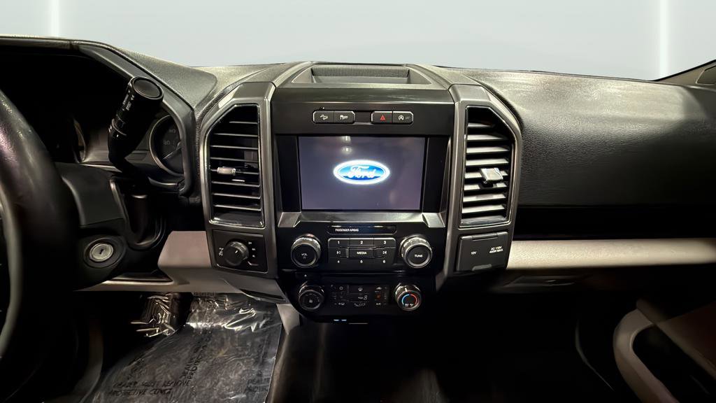 Used 2017 Ford F150 XLT w/ Equipment Group 302A Luxury image 31