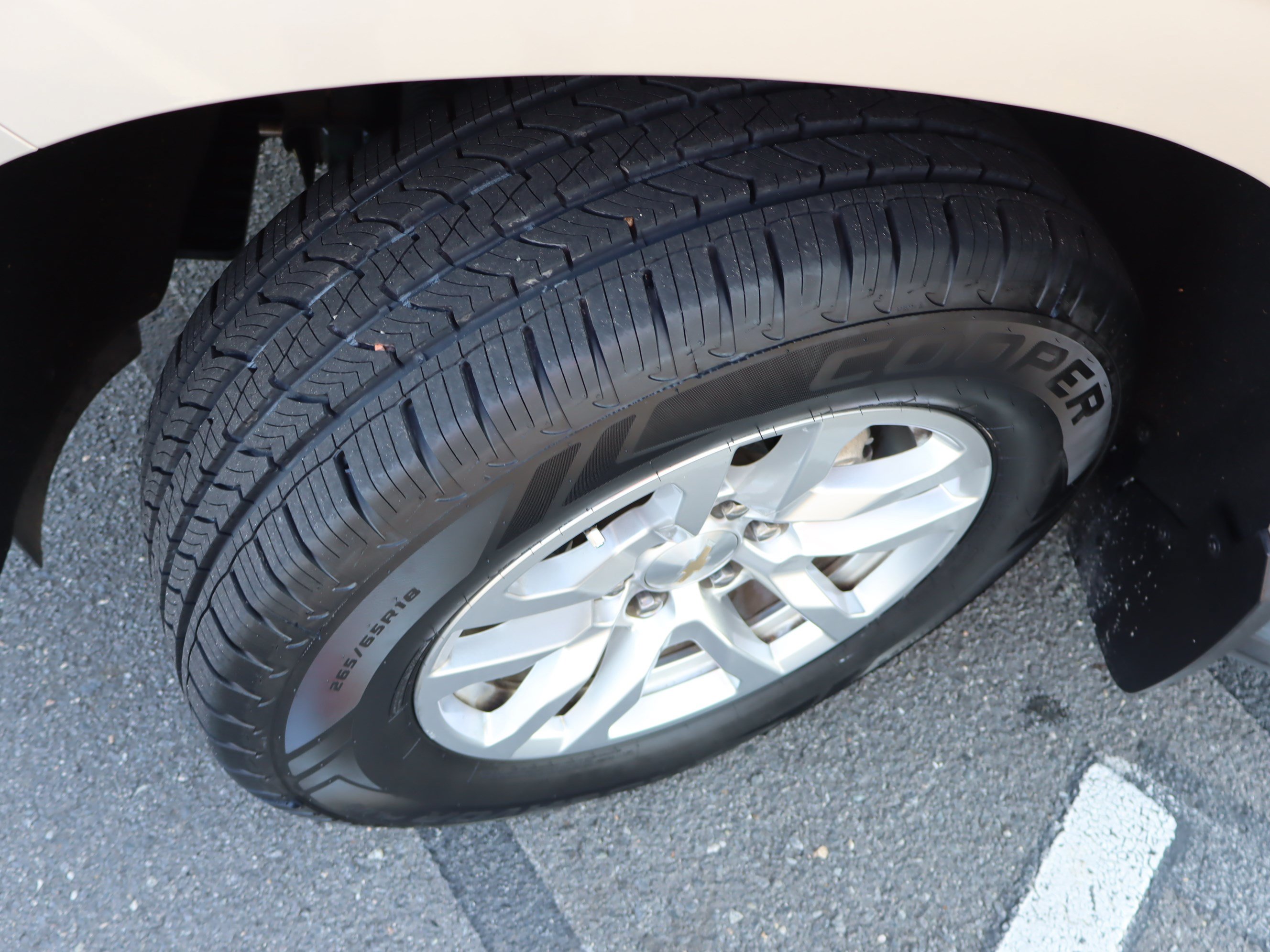 Used 2022 Chevrolet Tahoe LS RWD image 43
