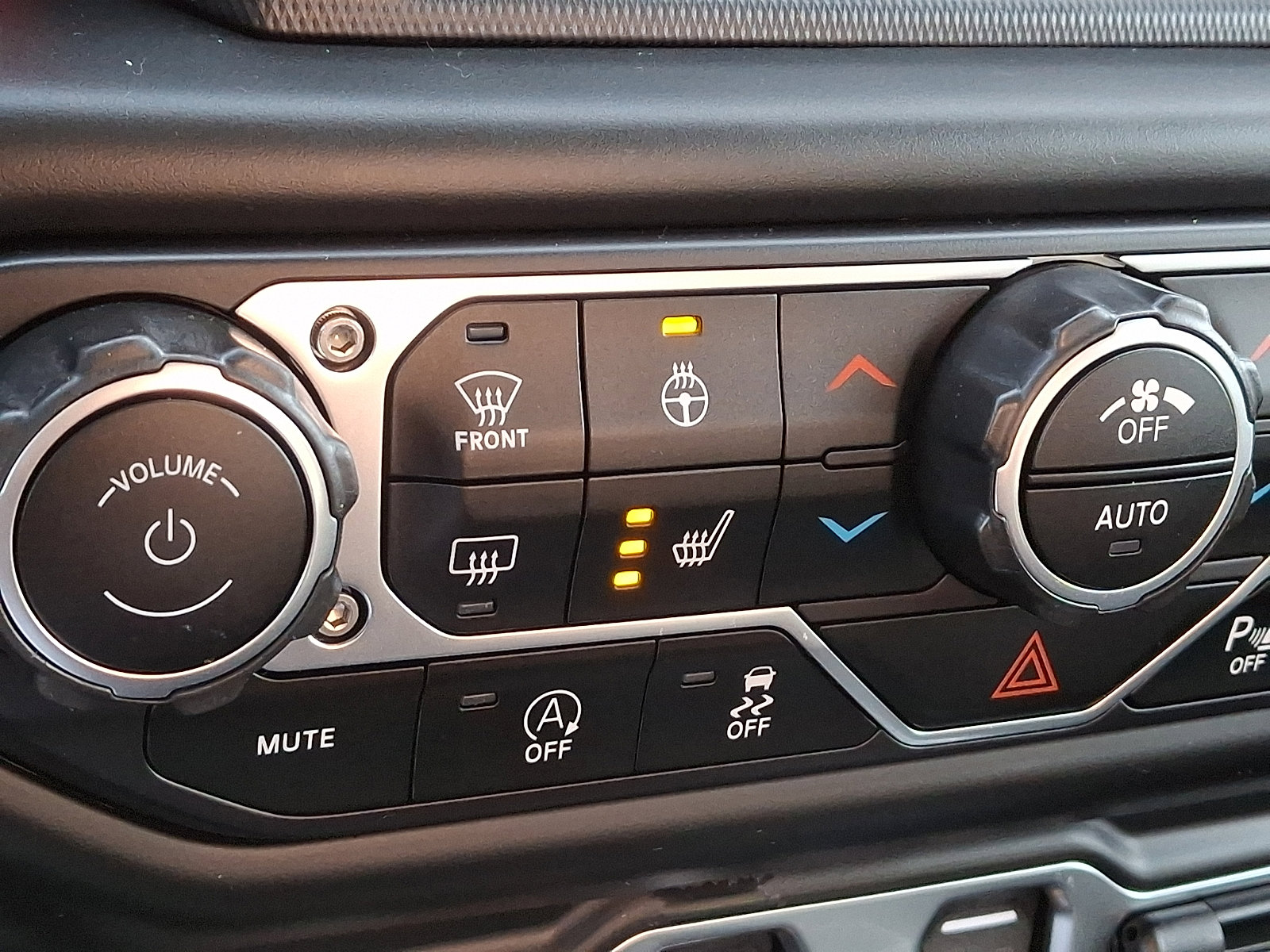 Used 2020 Jeep Gladiator Rubicon image 25