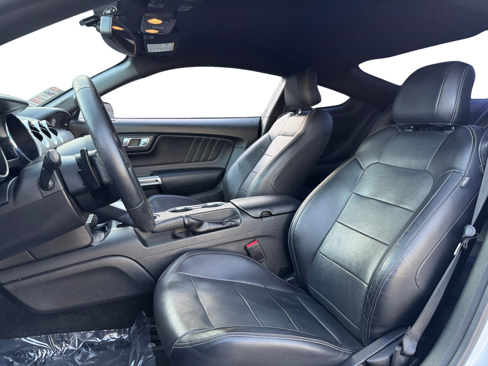 Used 2017 Ford Mustang Premium image 9