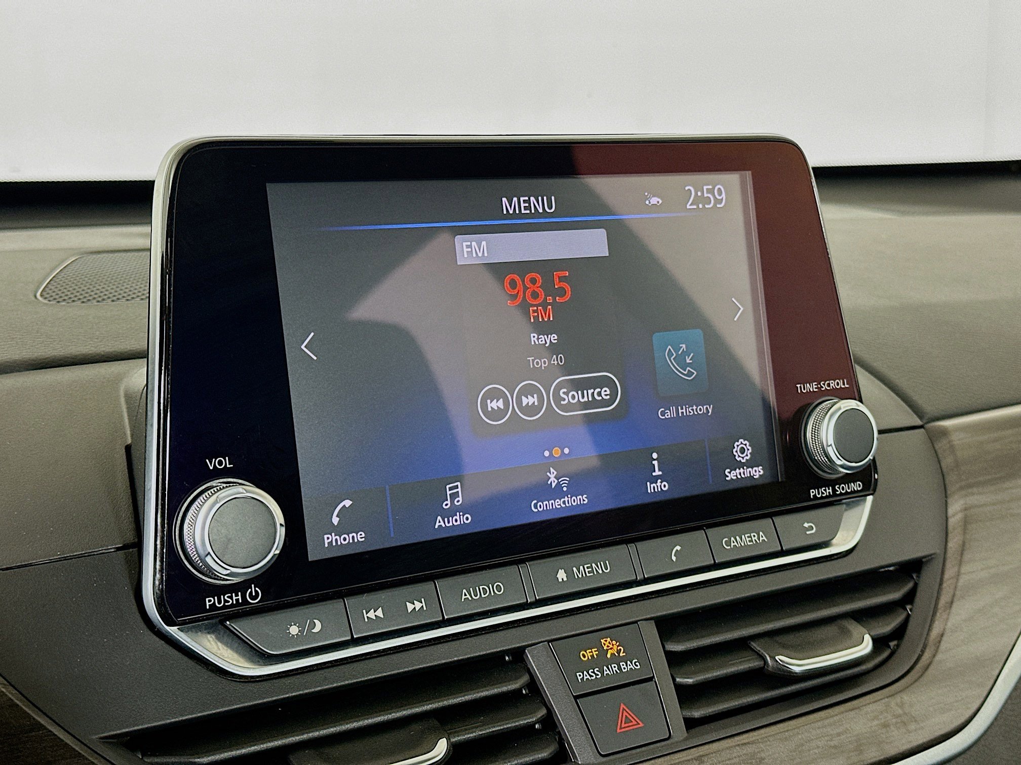 Used 2025 Nissan Altima 2.5 SV image 21