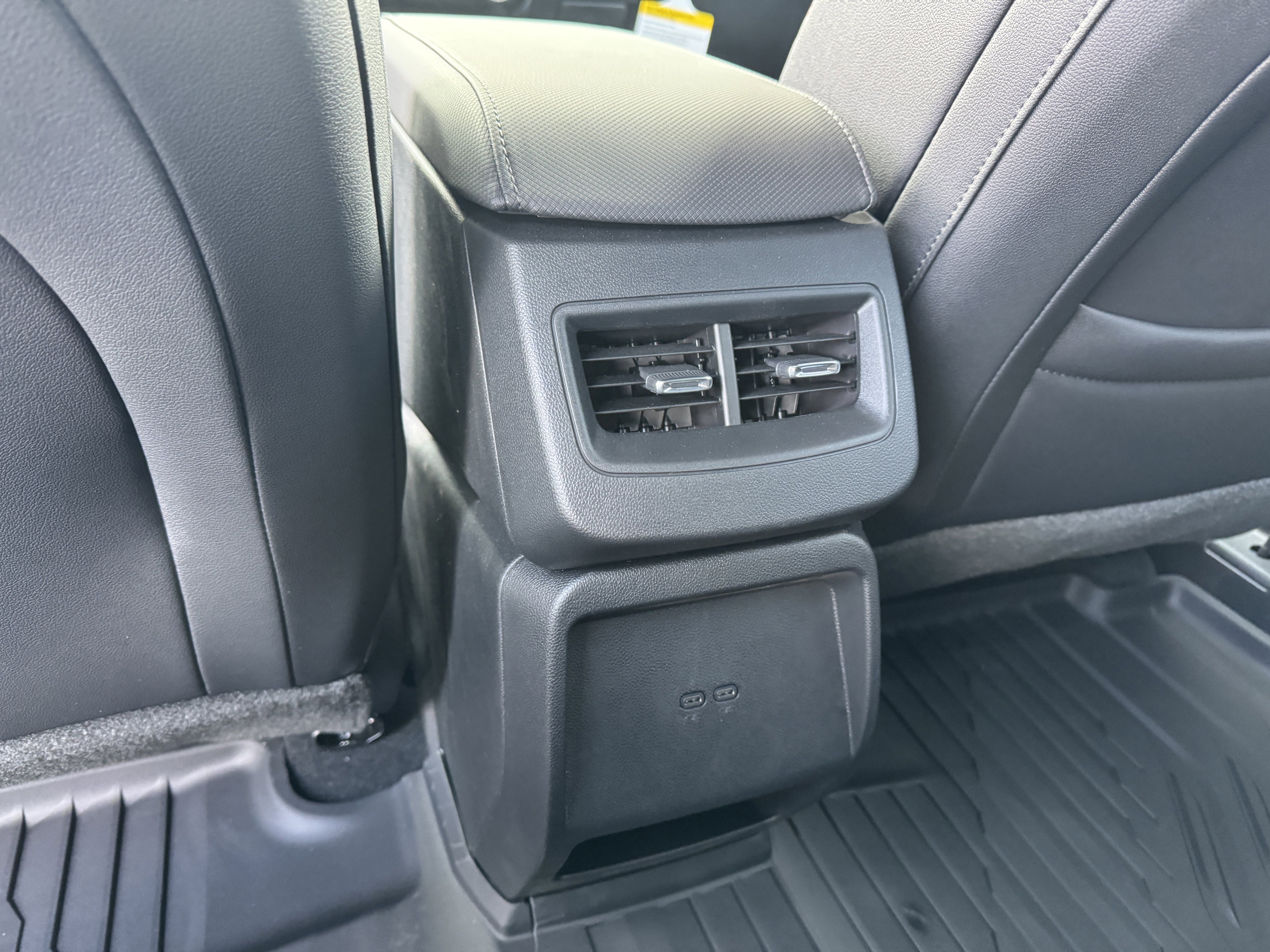 New 2026 Chevrolet Equinox EV RS image 17