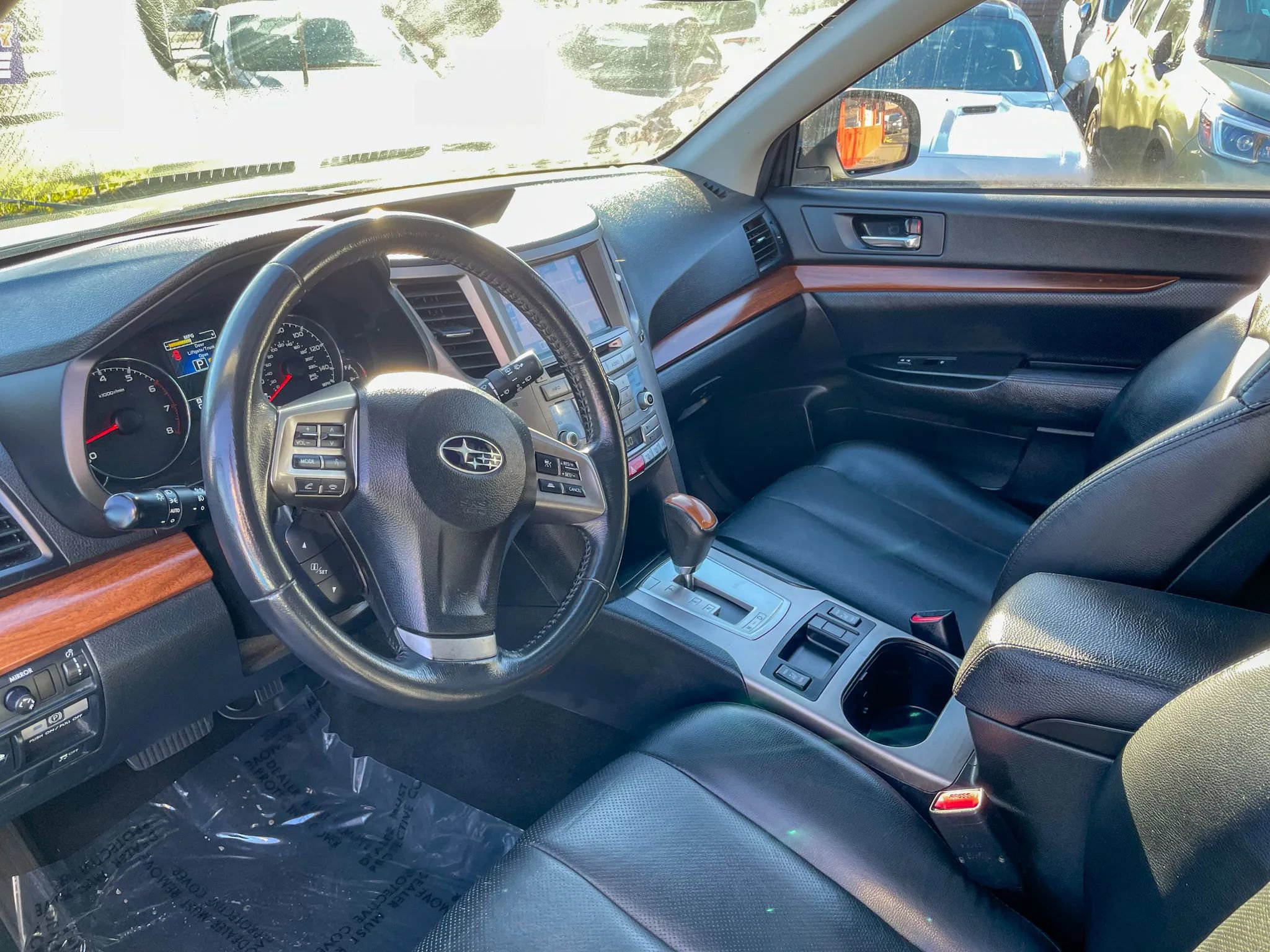 Used 2013 Subaru Outback 2.5i Limited AWD/4WD image 12