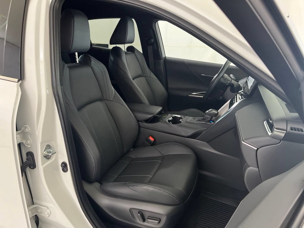 Used 2024 Toyota Venza Limited AWD/4WD image 22