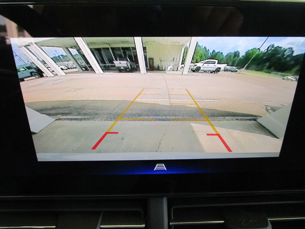 New 2026 Chevrolet Trax RS w/ Driver Confidence Package FWD image 36