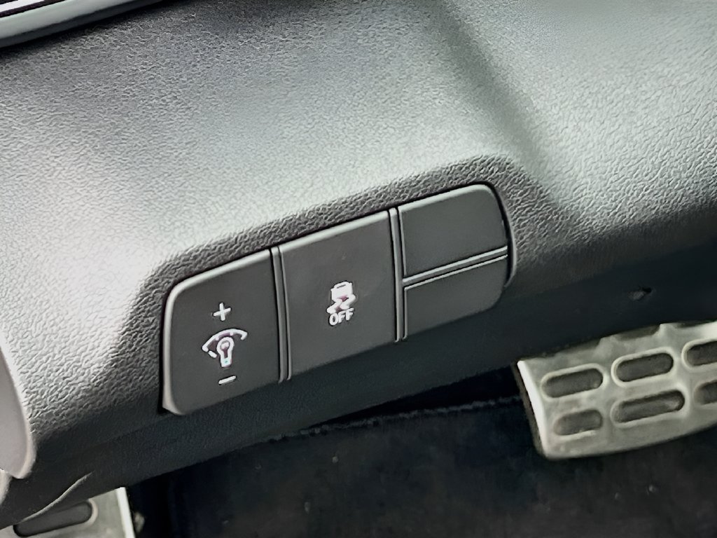 Used 2025 Hyundai Elantra N FWD image 10