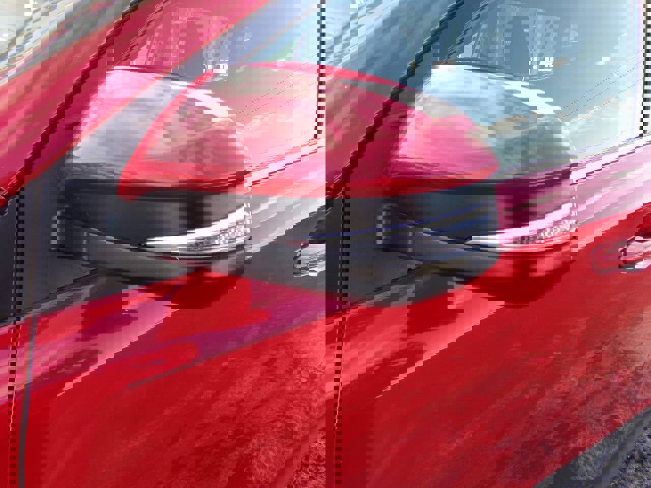 Used 2015 Toyota RAV4 XLE w/ Outdoor Package AWD/4WD image 38