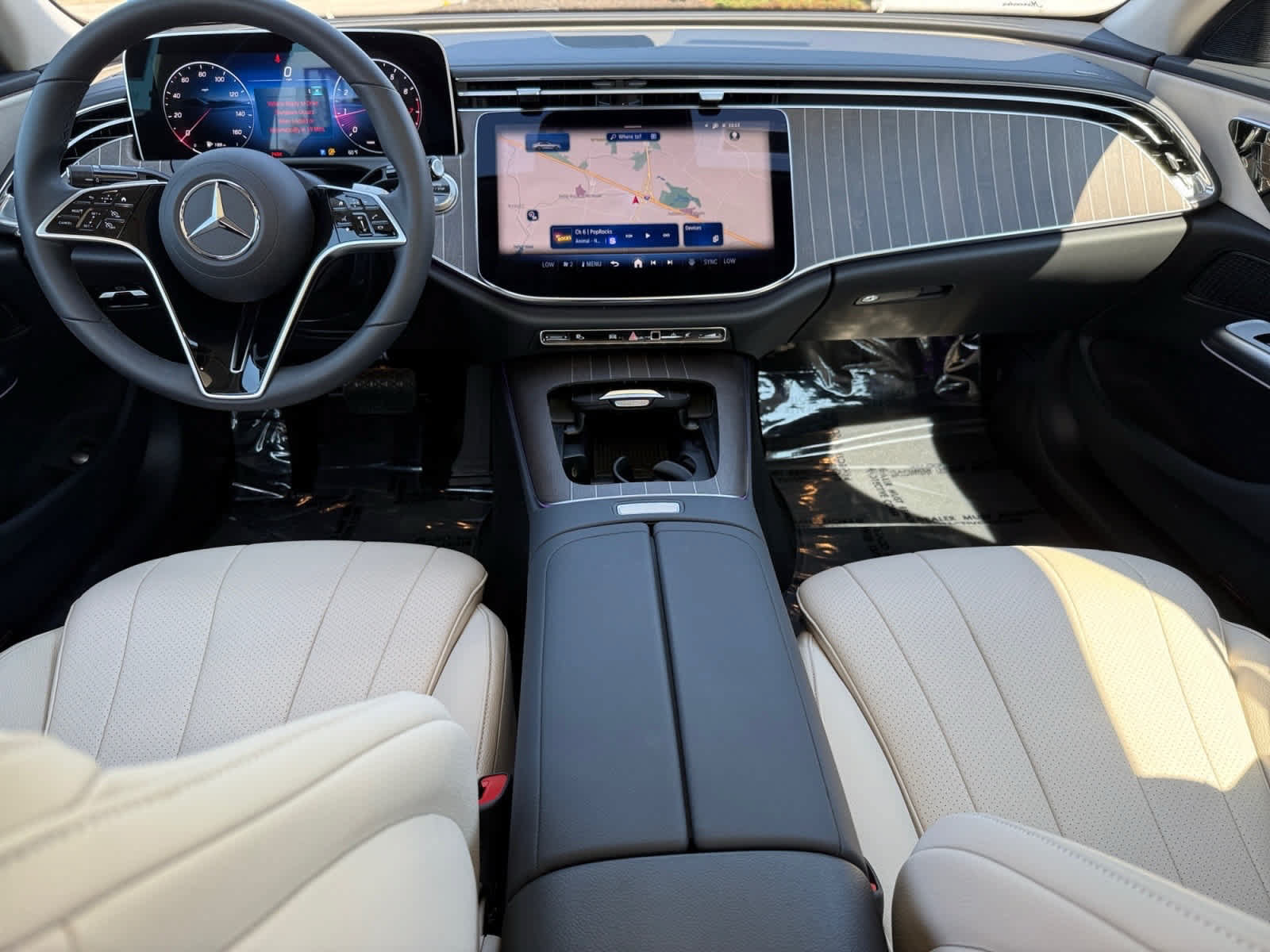Used 2026 Mercedes-Benz E 350 4MATIC Sedan image 13