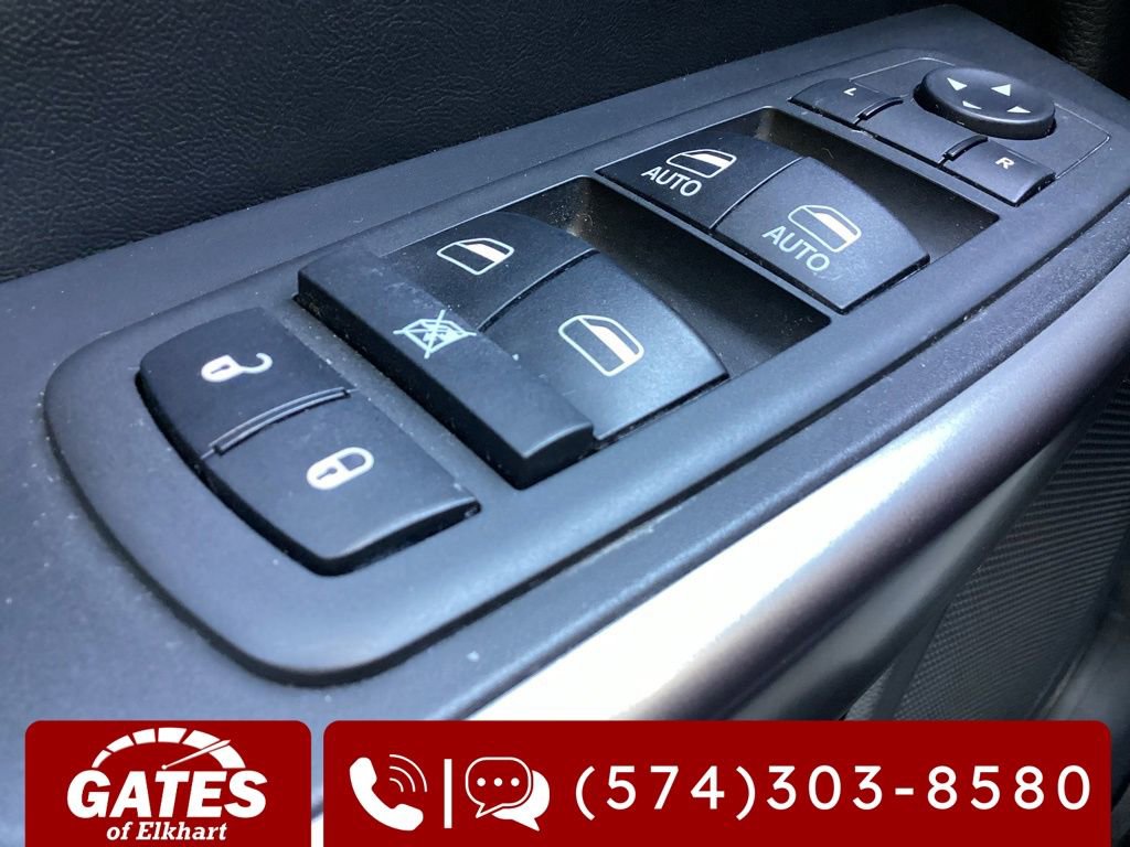 Used 2019 Jeep Cherokee Limited w/ Trailer Tow Group AWD/4WD image 27