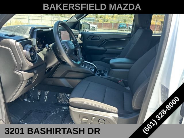 Used 2024 Chevrolet Colorado Trail Boss w/ Technology Package AWD/4WD image 18