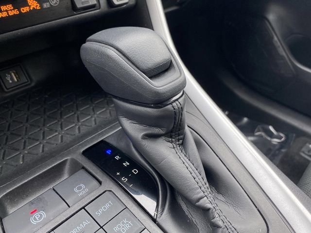 Used 2023 Toyota RAV4 XLE image 22