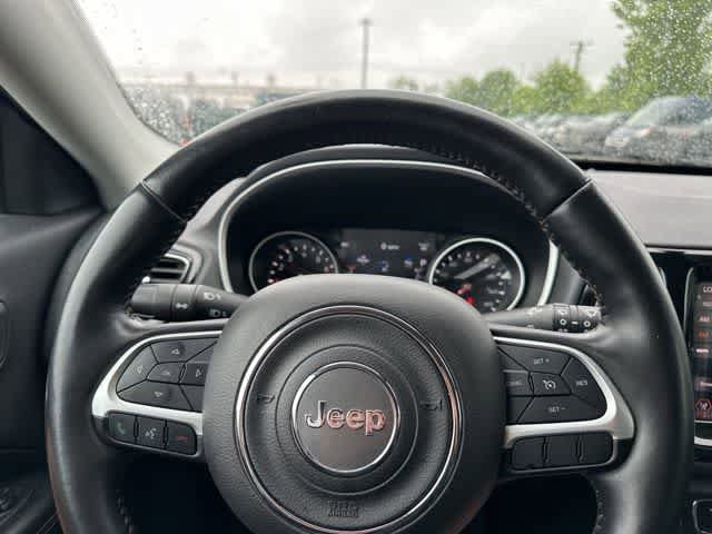 Used 2018 Jeep Compass Limited AWD/4WD image 8