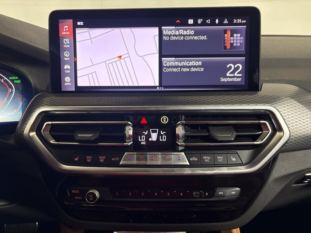 Certified 2024 BMW X4 xDrive30i w/ Premium Package AWD/4WD image 12
