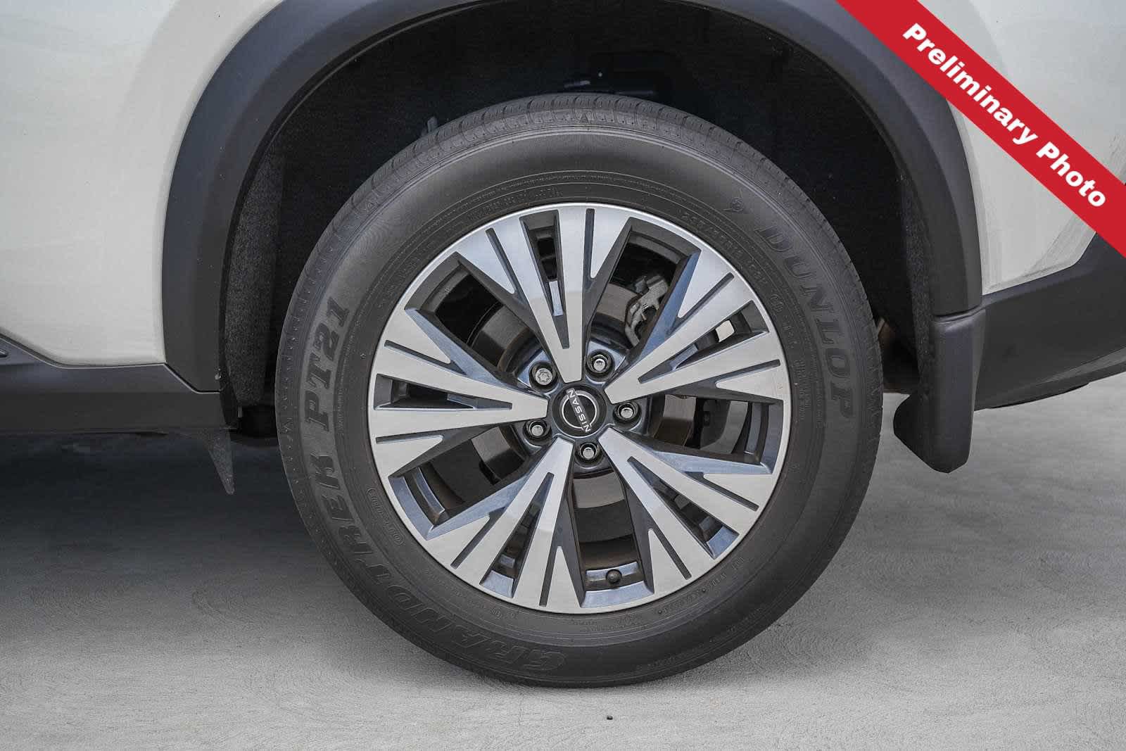 Used 2023 Nissan Rogue SV FWD image 11
