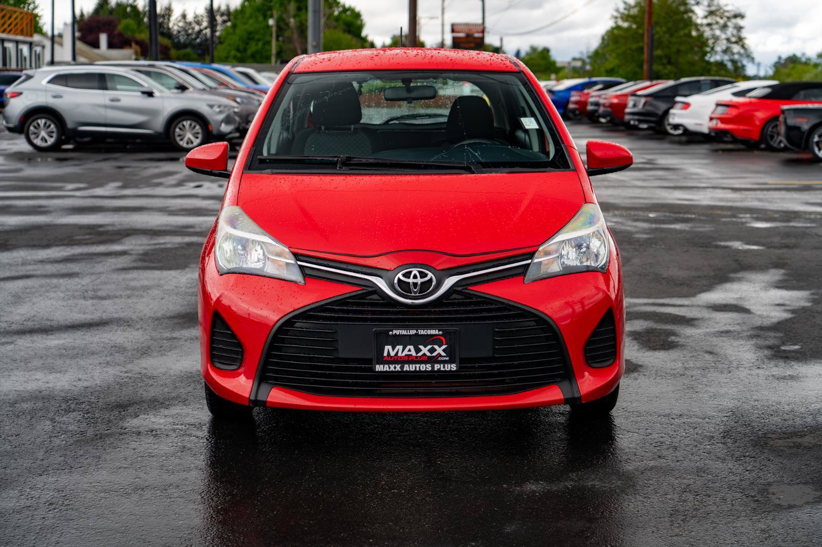 Used 2015 Toyota Yaris L FWD image 3