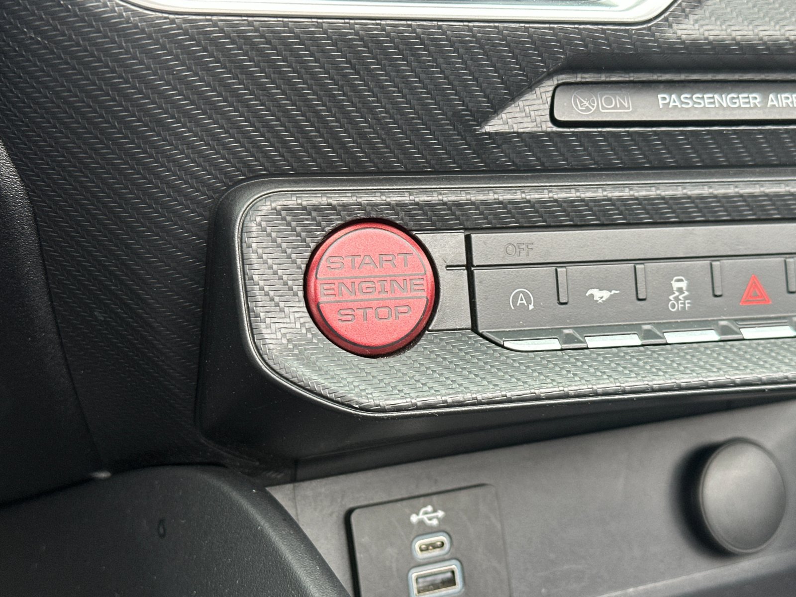 Used 2025 Ford Mustang Premium RWD image 21