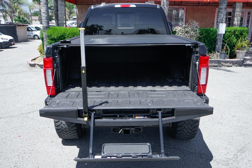 Used 2022 Ford F250 Lariat w/ Lariat Ultimate Package AWD/4WD image 11