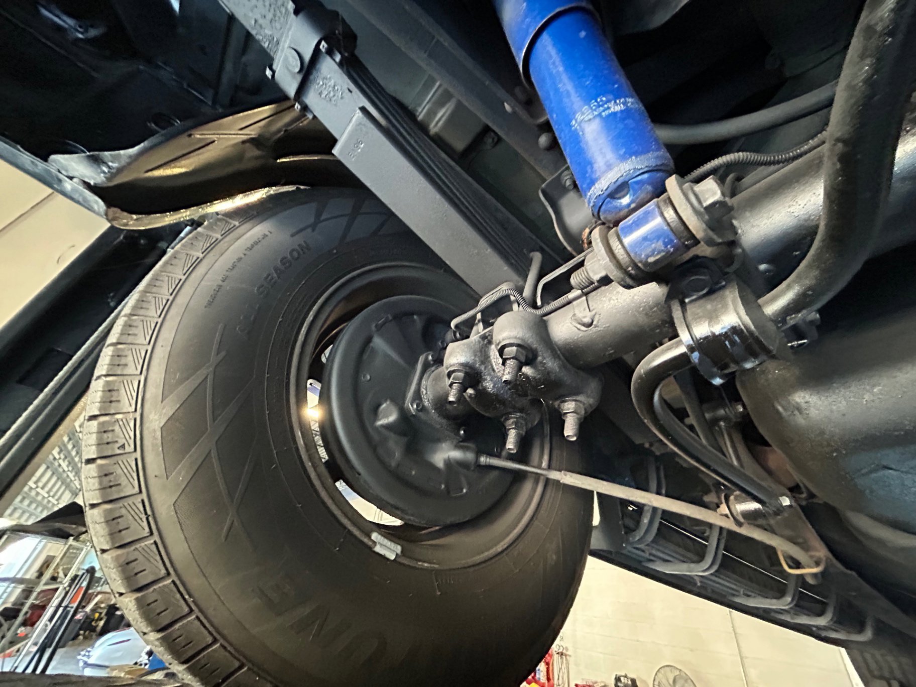 Used 1996 GMC Yukon SLE image 32