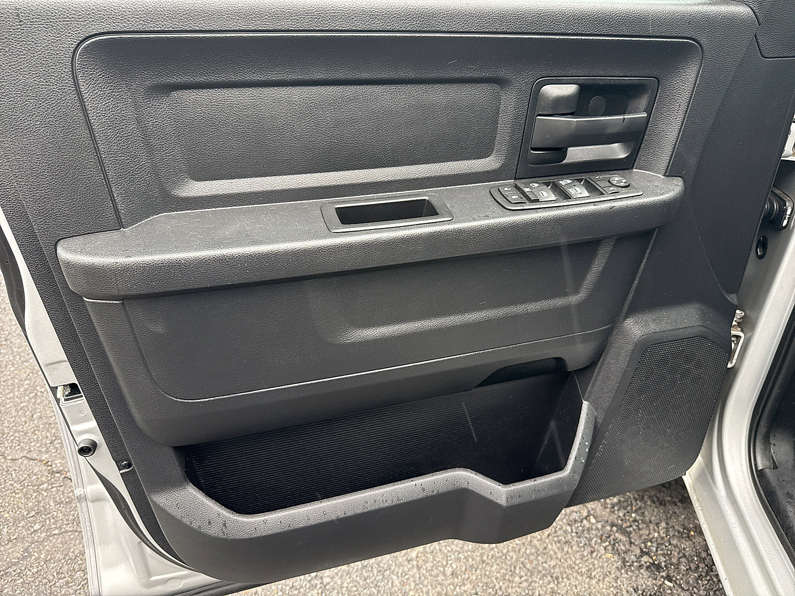 Used 2015 RAM 1500 Express AWD/4WD image 27