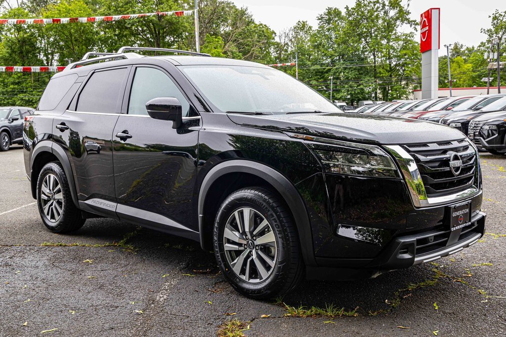 Certified 2024 Nissan Pathfinder SL