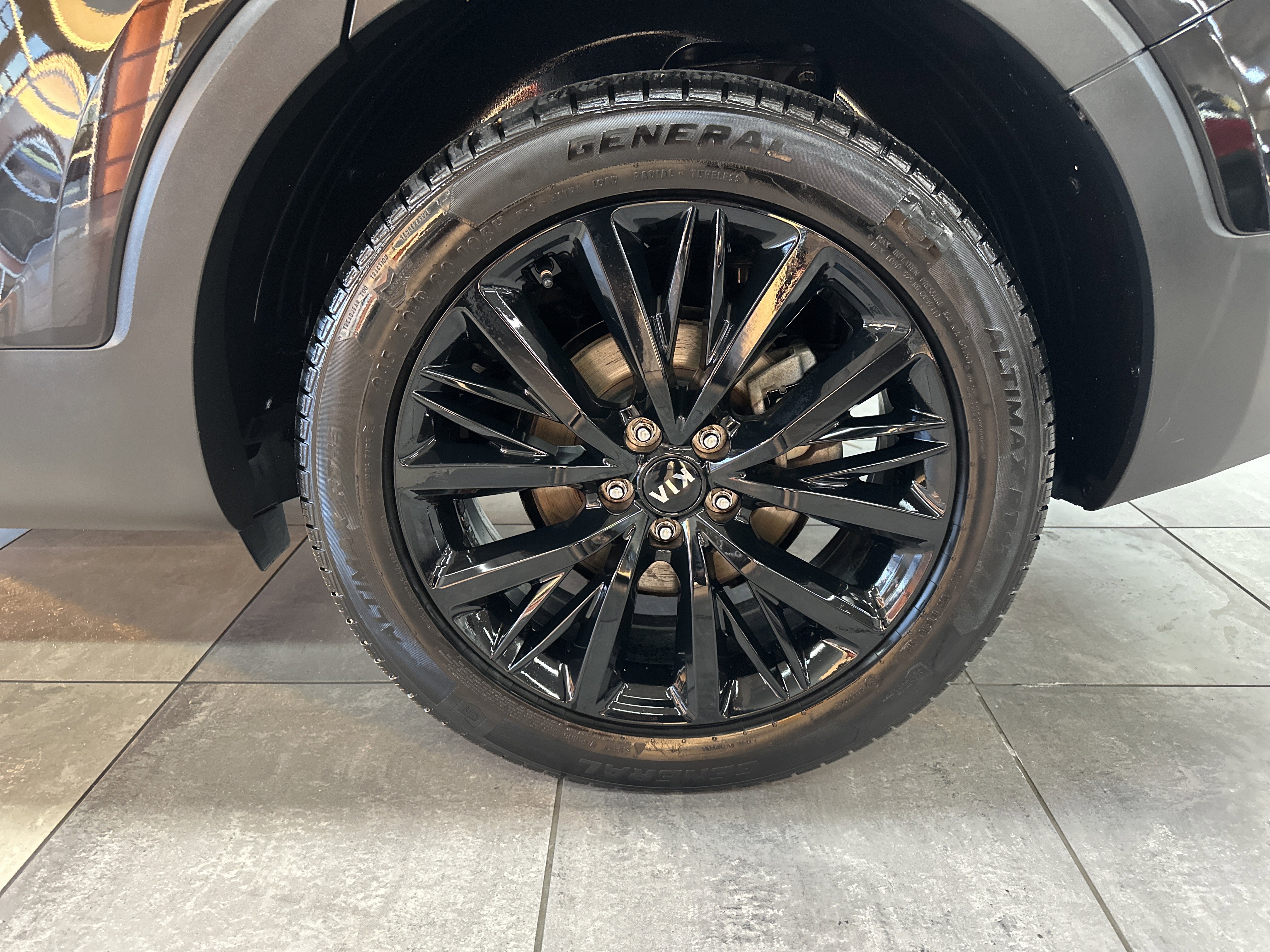 Used 2020 Kia Telluride SX w/ SX Prestige Package image 9