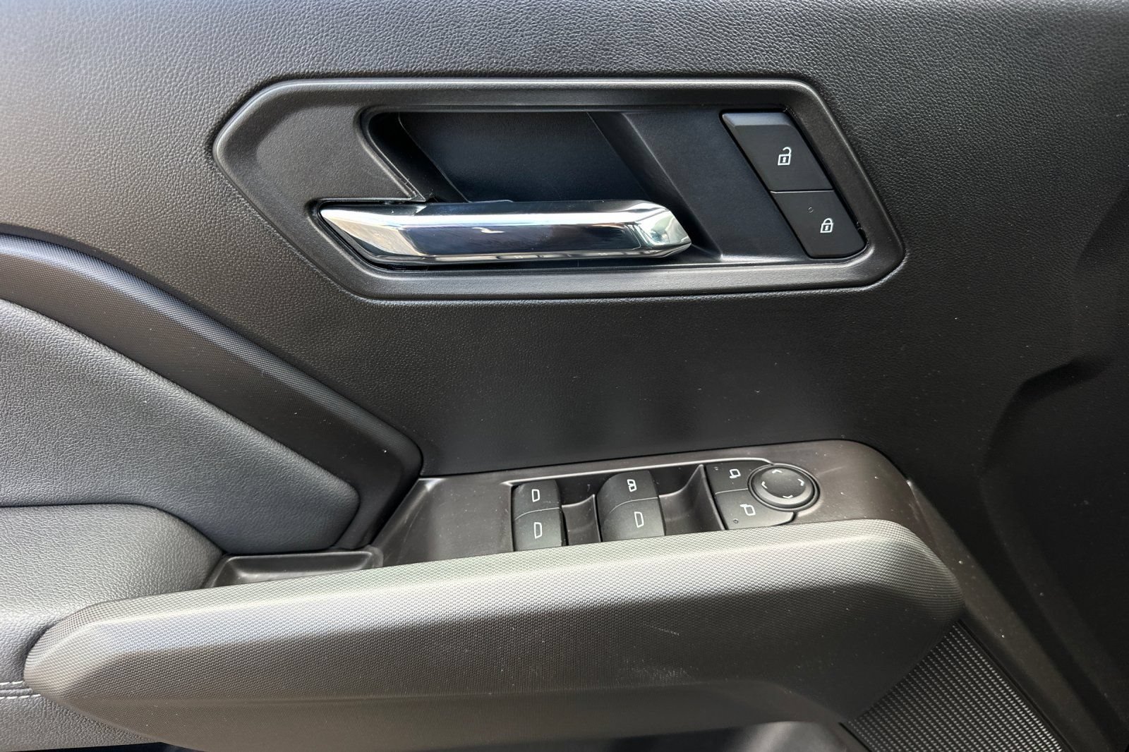 New 2026 Chevrolet Colorado LT w/ LT Convenience Package RWD image 11
