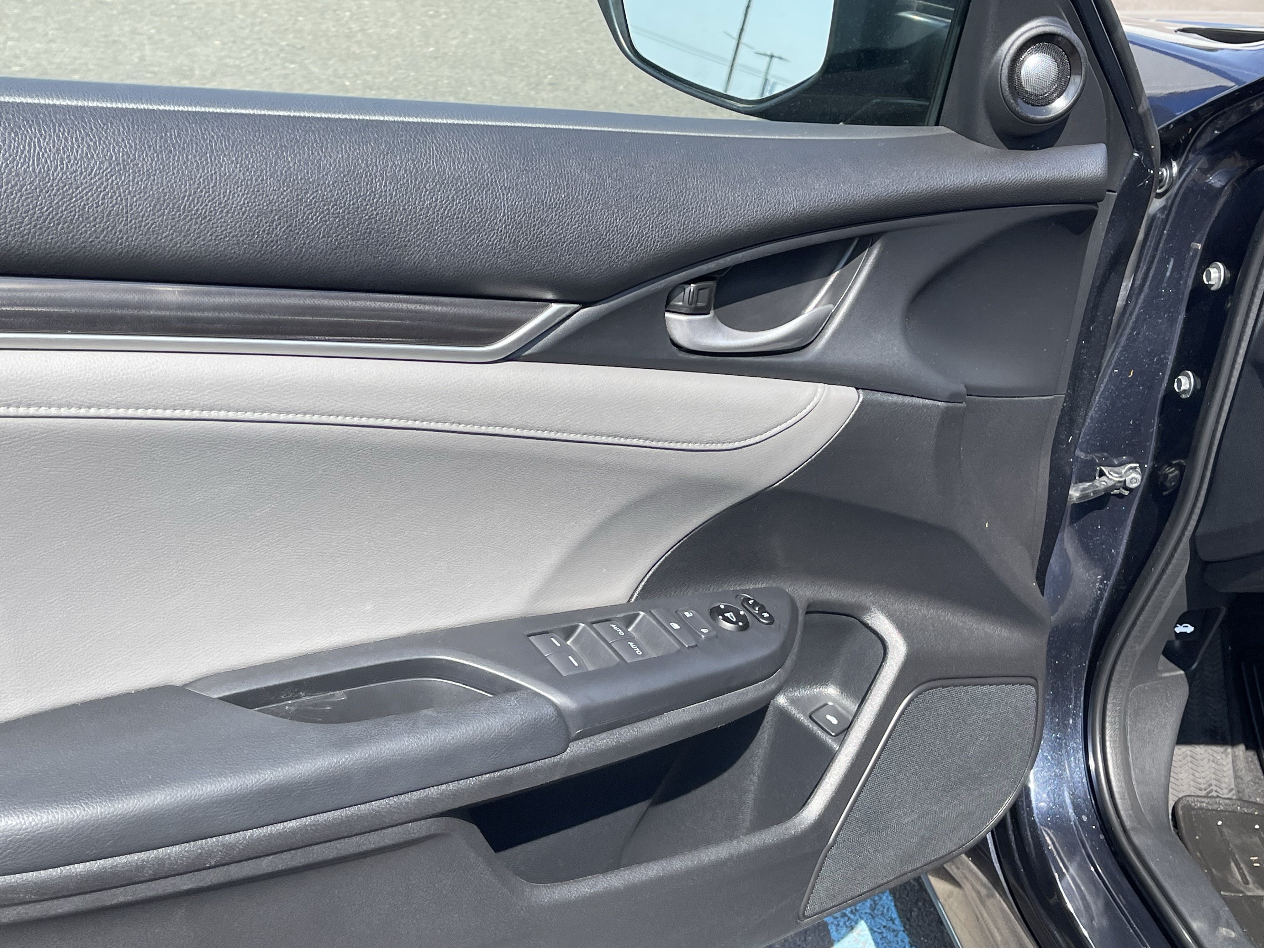 Used 2020 Honda Civic Touring image 18