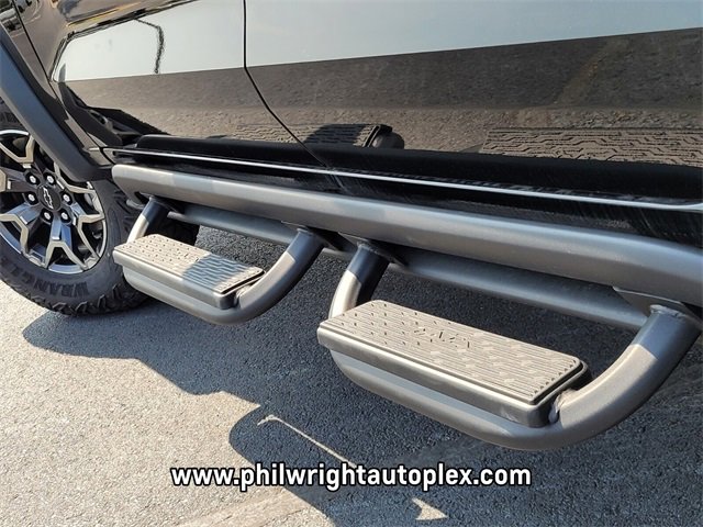 New 2025 Chevrolet Colorado ZR2 w/ Off-Road Front Bumper Package image 11