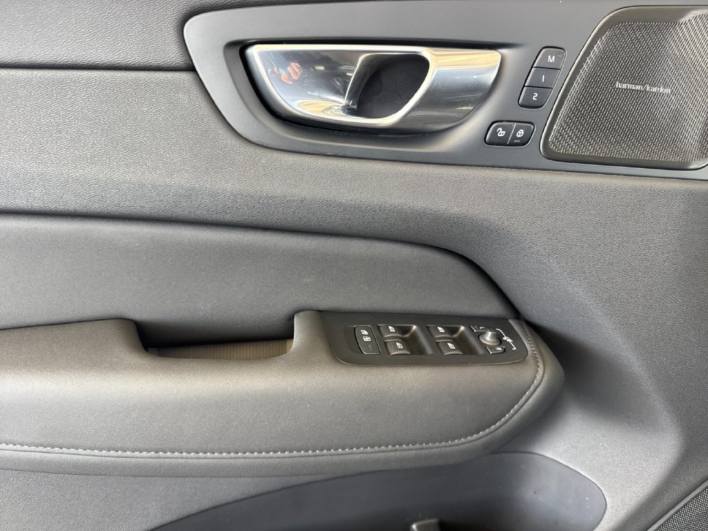 Certified 2026 Volvo XC60 B5 Plus AWD/4WD image 10