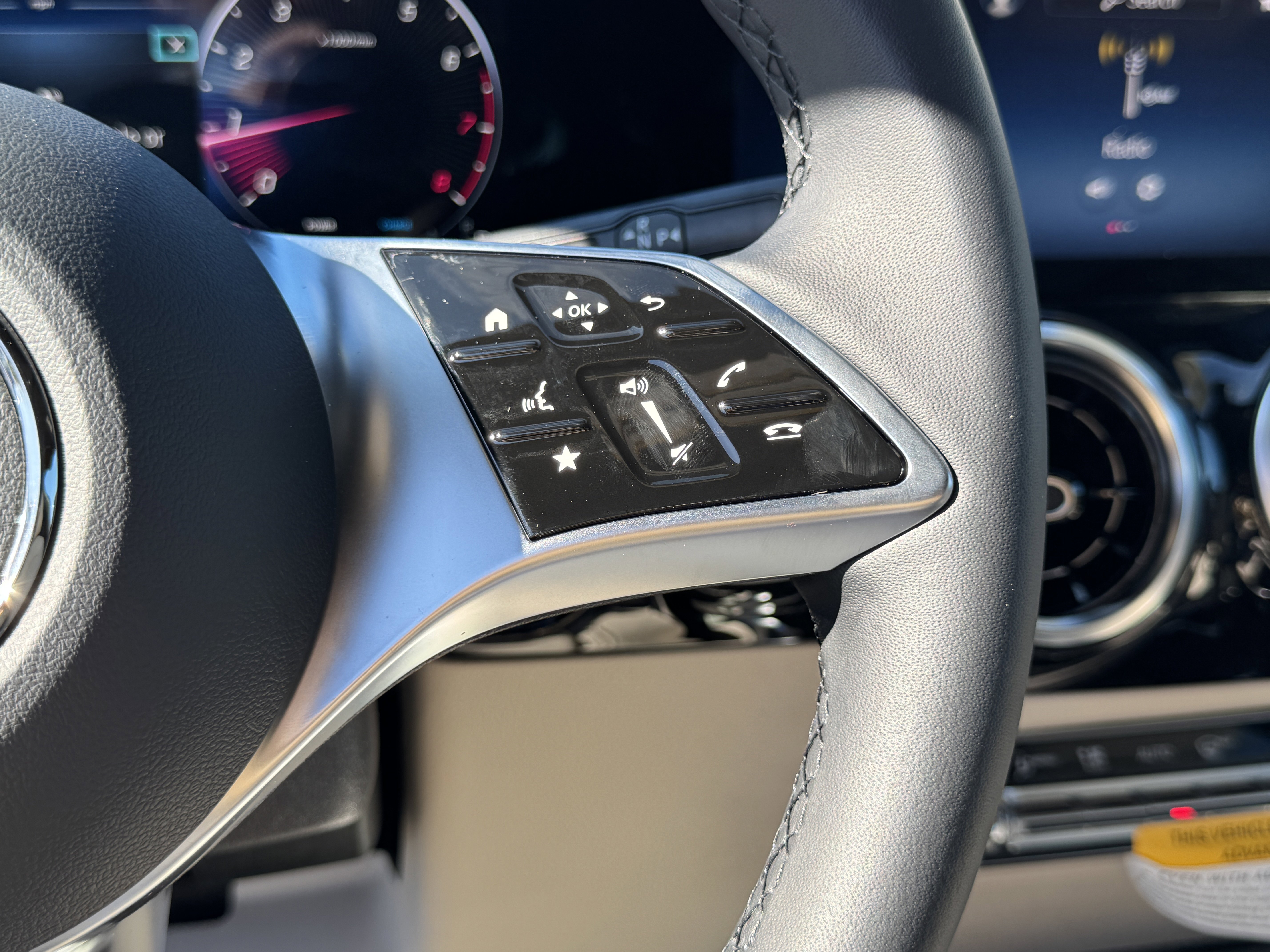 New 2026 Mercedes-Benz GLA 250 image 23