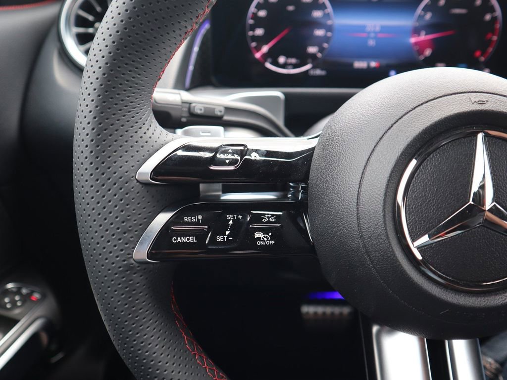 Certified 2024 Mercedes-Benz GLB 250 image 21