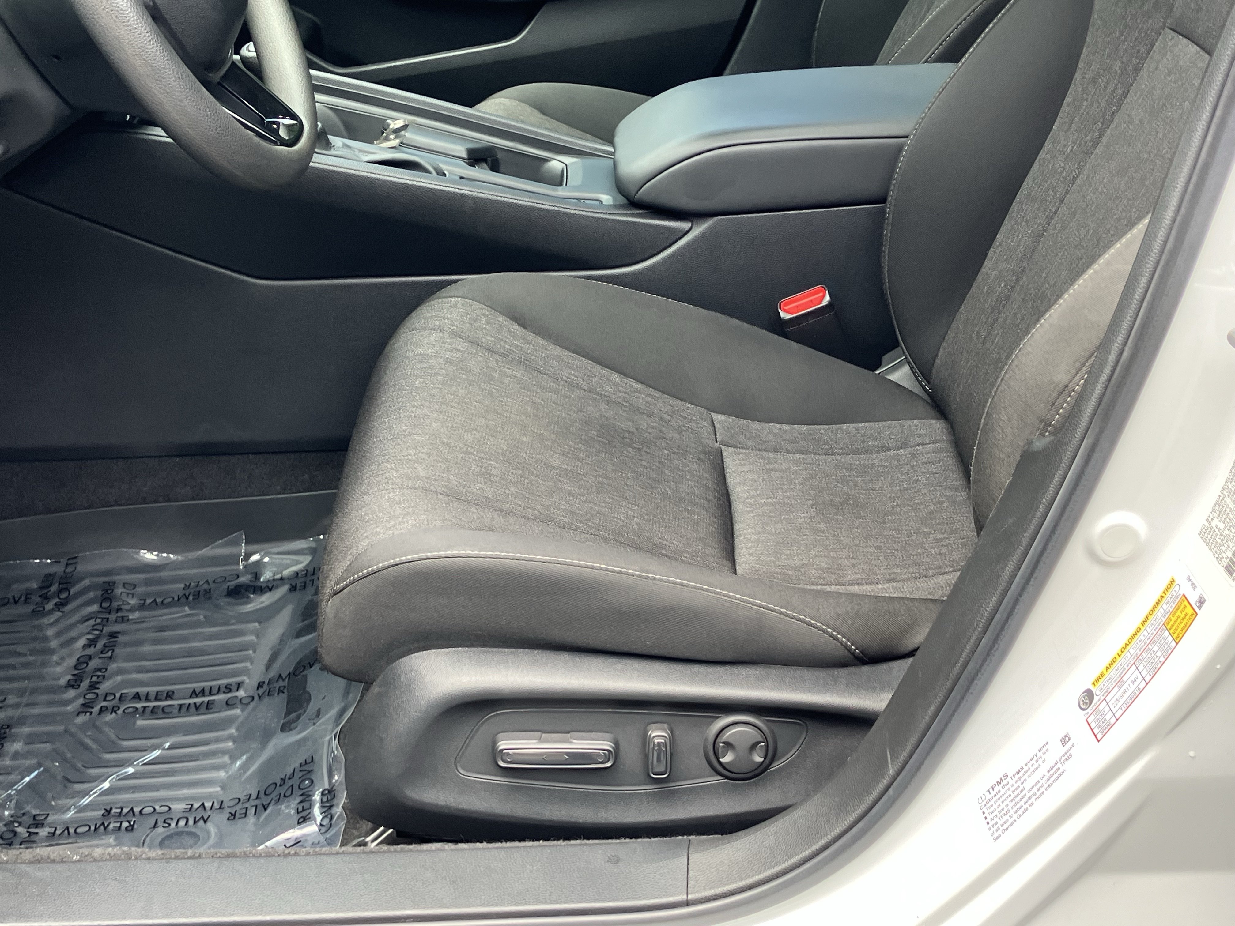 Used 2025 Honda Accord SE image 17