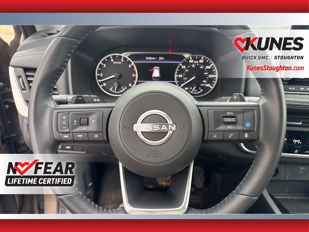 Used 2024 Nissan Rogue SV w/ SV Premium Package image 24