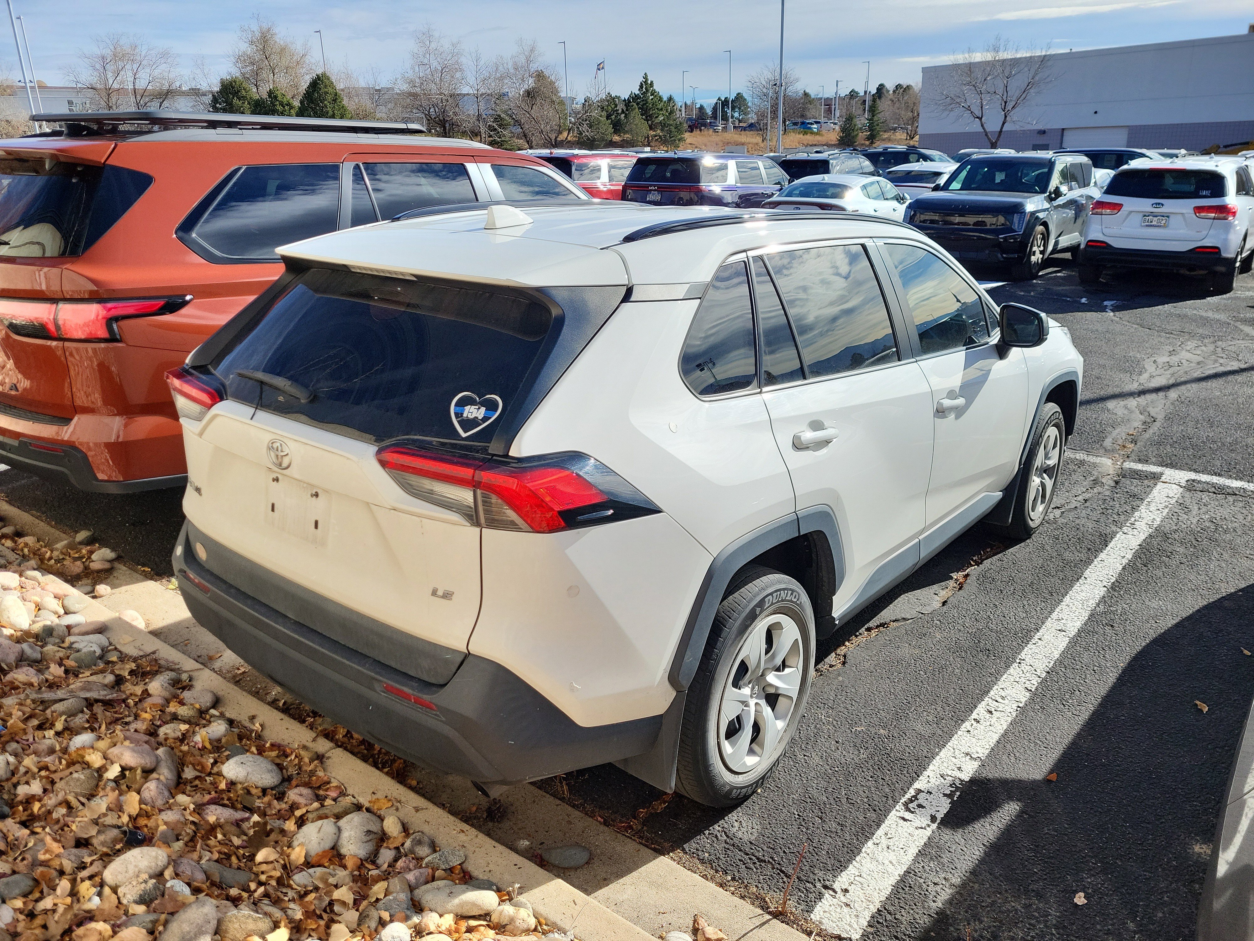 Used 2020 Toyota RAV4 LE image 4