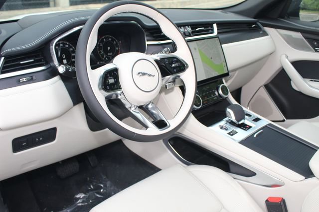 New 2026 Jaguar F-PACE R-Dynamic S image 14