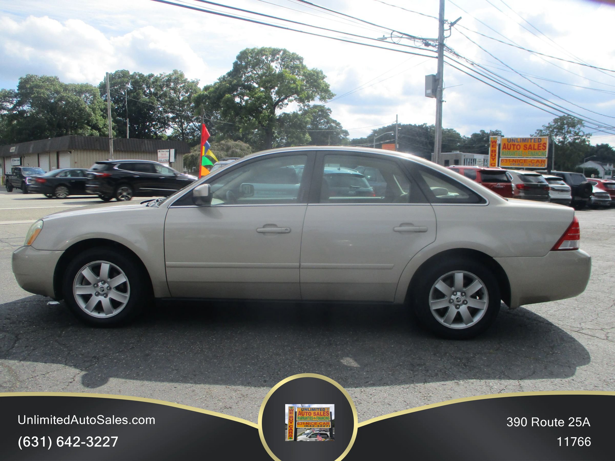 Used 2005 Mercury Montego Luxury FWD image 3