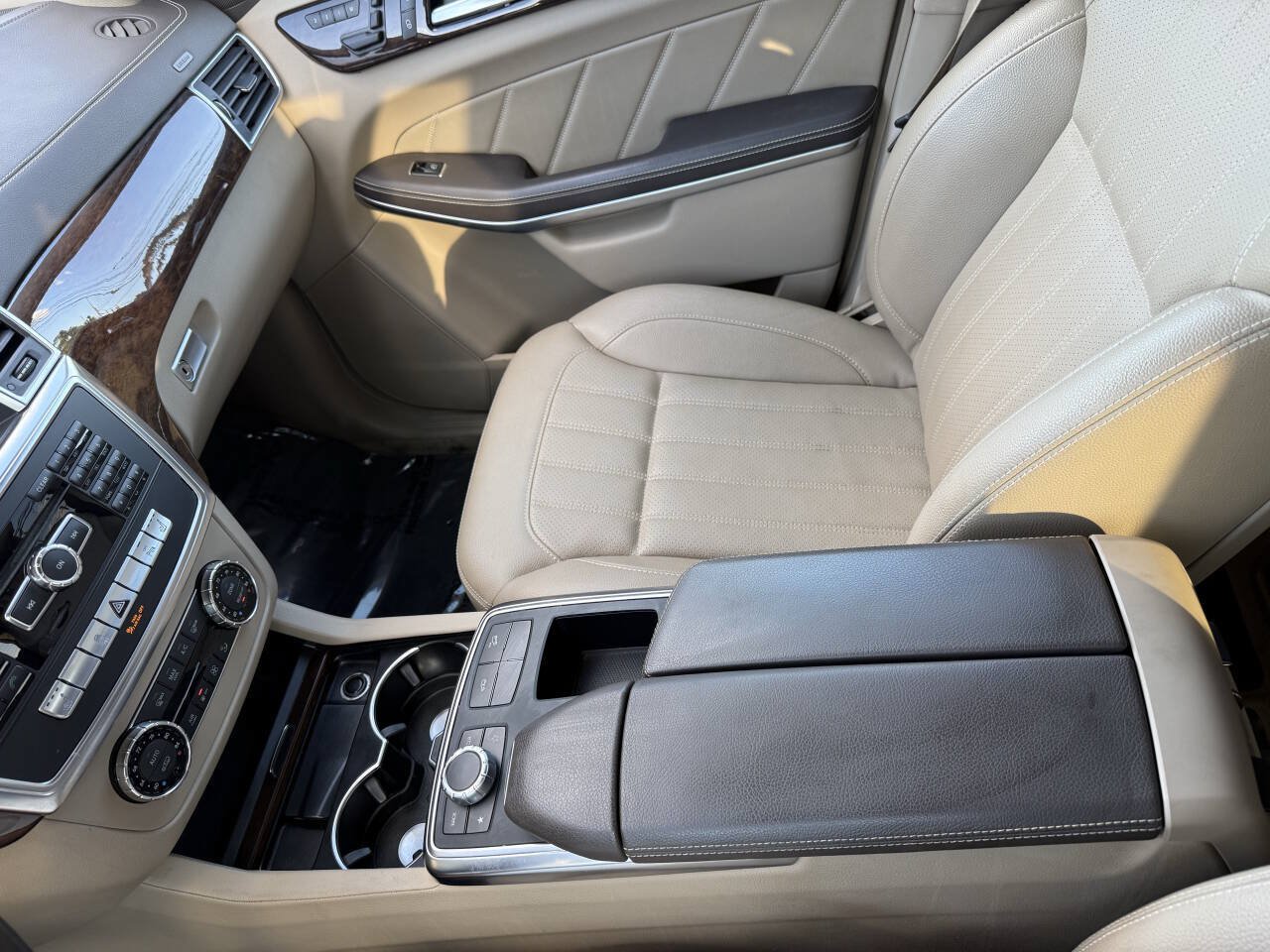 Used 2013 Mercedes-Benz GL 320 BlueTEC 4MATIC image 24