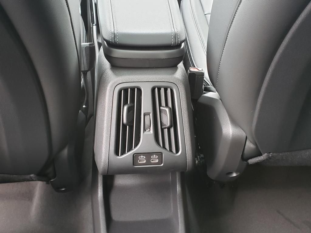 New 2026 BMW X1 xDrive28i w/ Technology Package AWD/4WD image 18