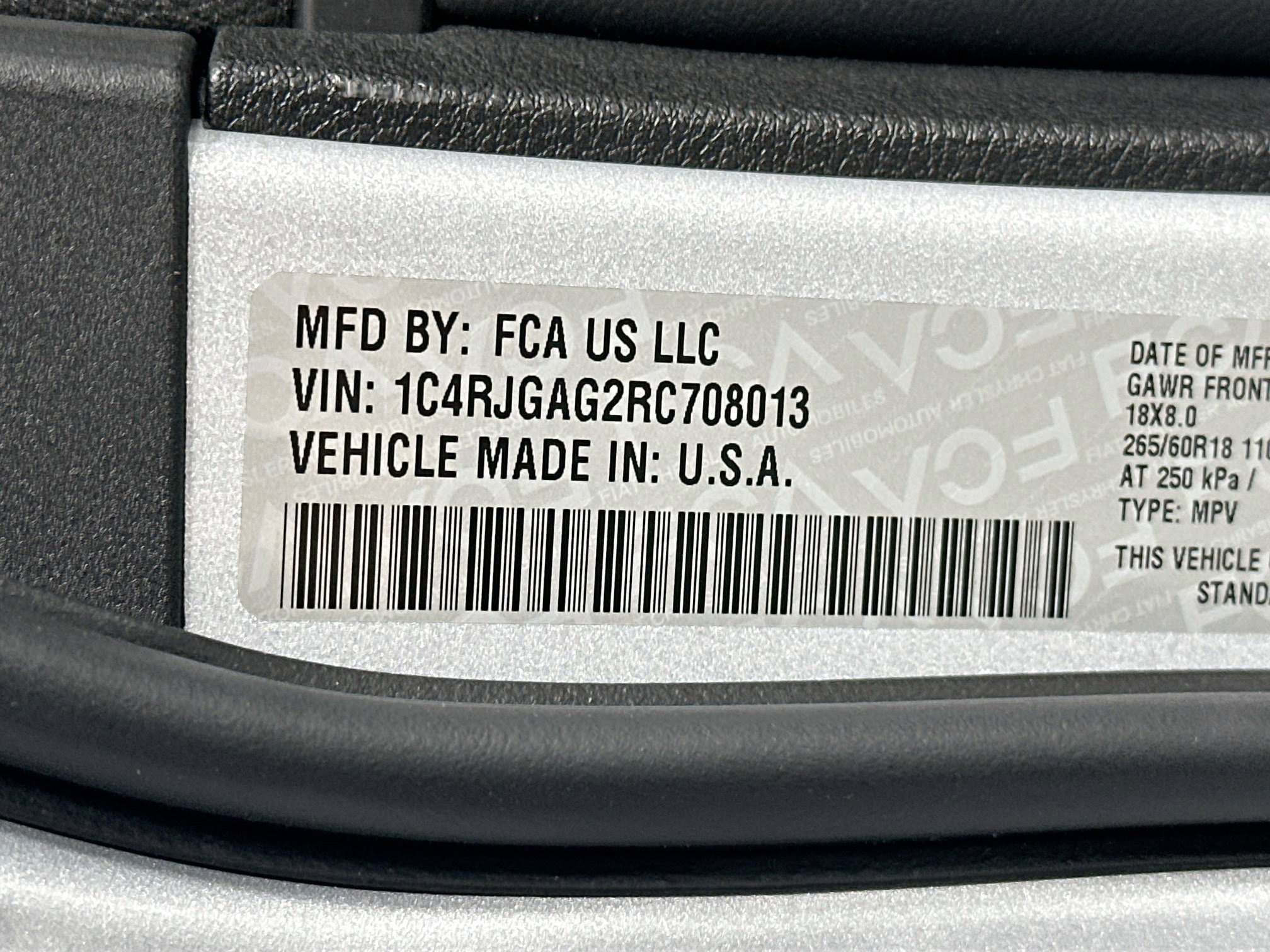 Used 2024 Jeep Grand Cherokee Laredo X image 30