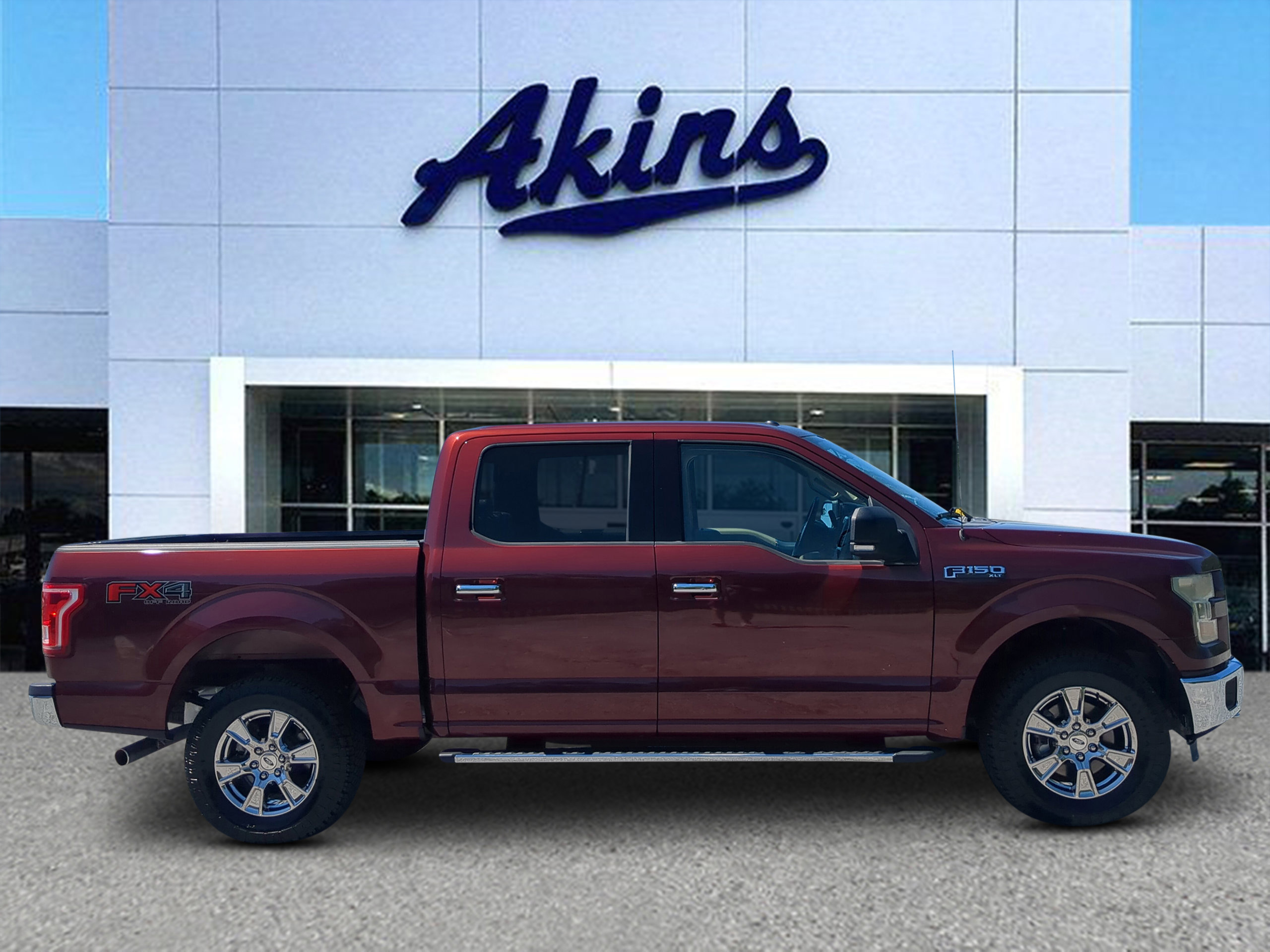 Used 2015 Ford F150 XLT w/ Equipment Group 302A Luxury AWD/4WD image 1