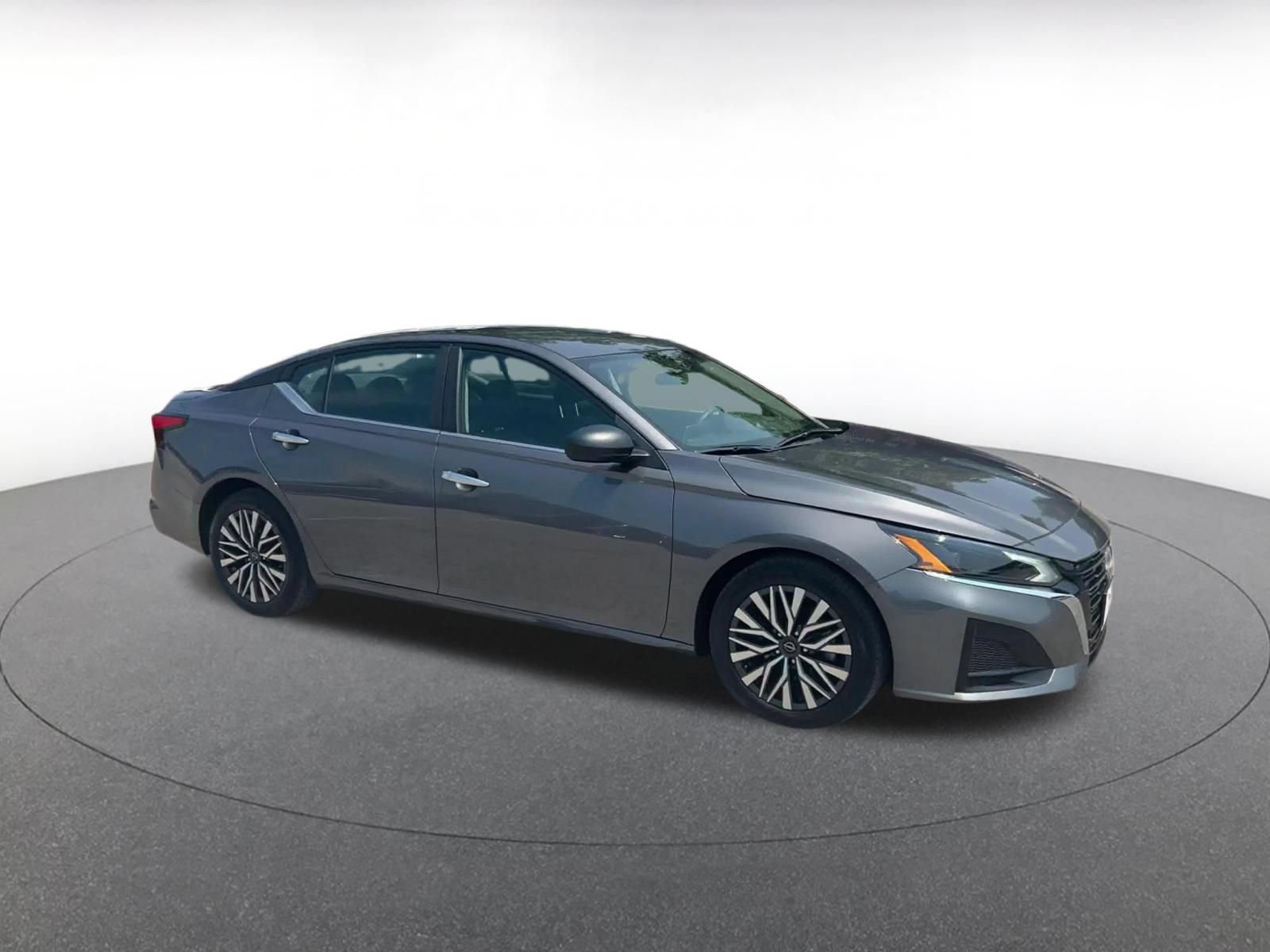 Used 2025 Nissan Altima 2.5 SV FWD video 2