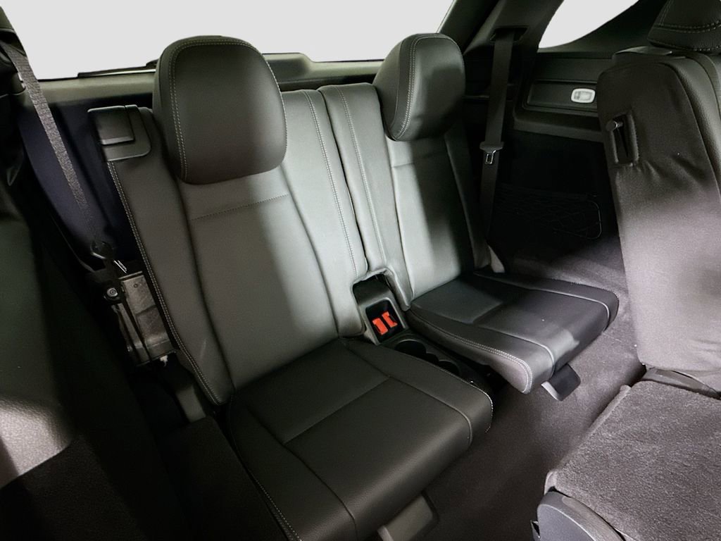 Used 2024 Mercedes-Benz GLE 350 GLE 350 w/ 3rd Row Seat Package image 29