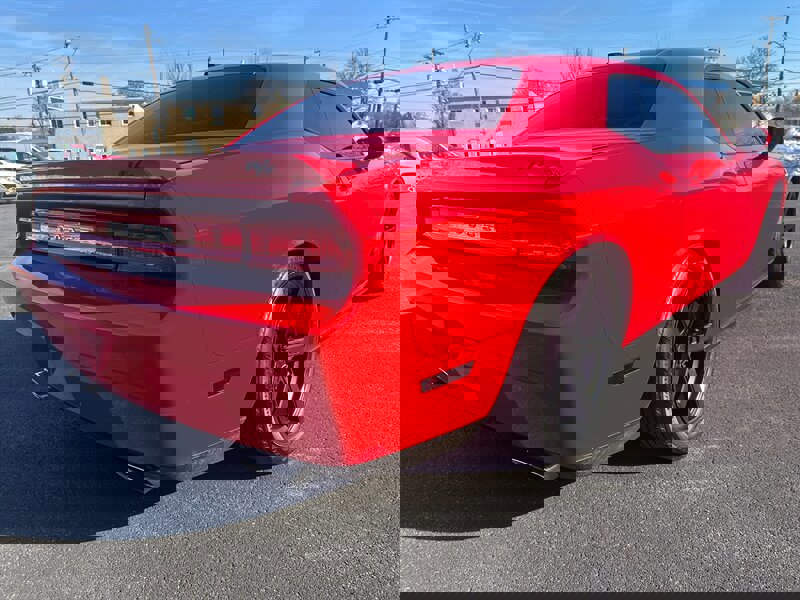 Used 2009 Dodge Challenger R/T image 3