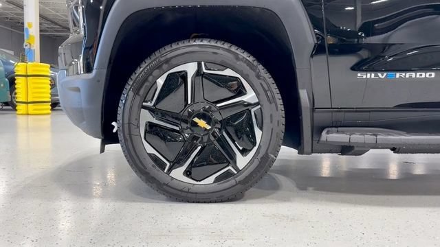 New 2026 Chevrolet Silverado EV LT AWD/4WD image 22