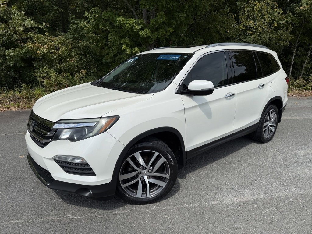 Used 2018 Honda Pilot Touring image 8