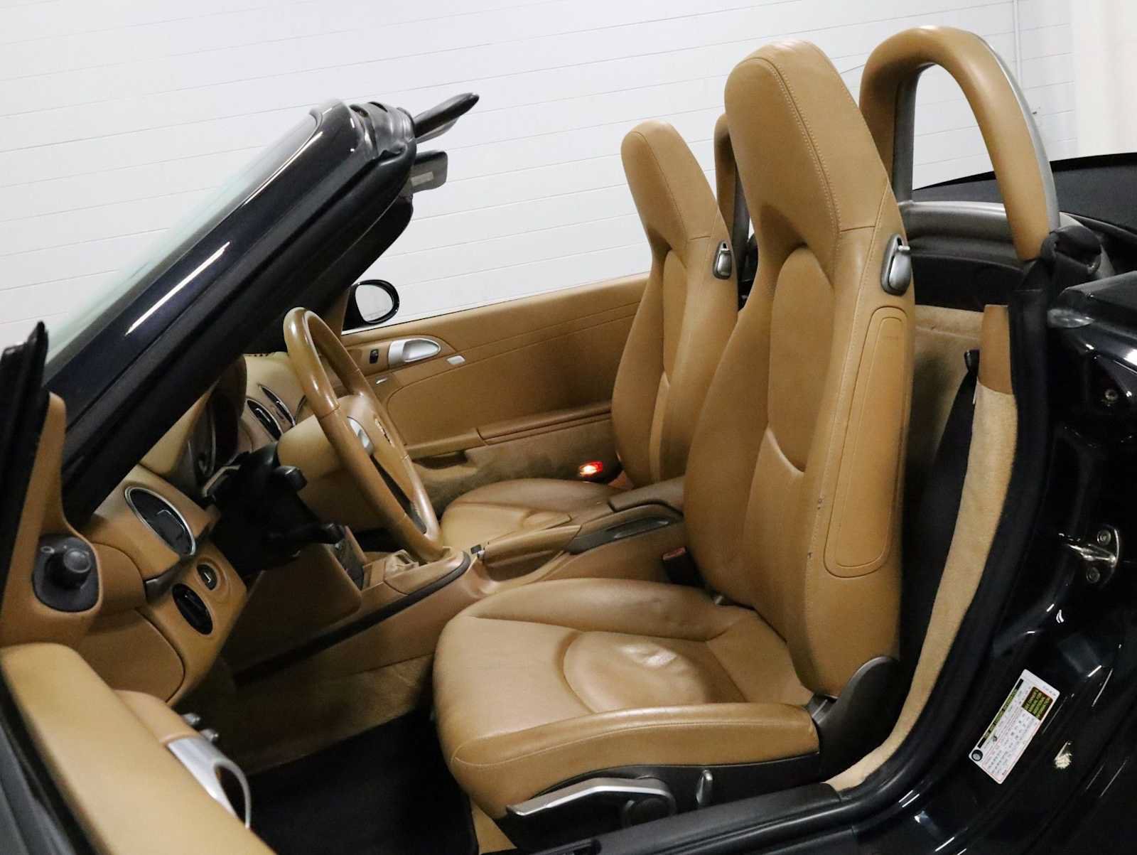 Used 2006 Porsche Boxster RWD image 5