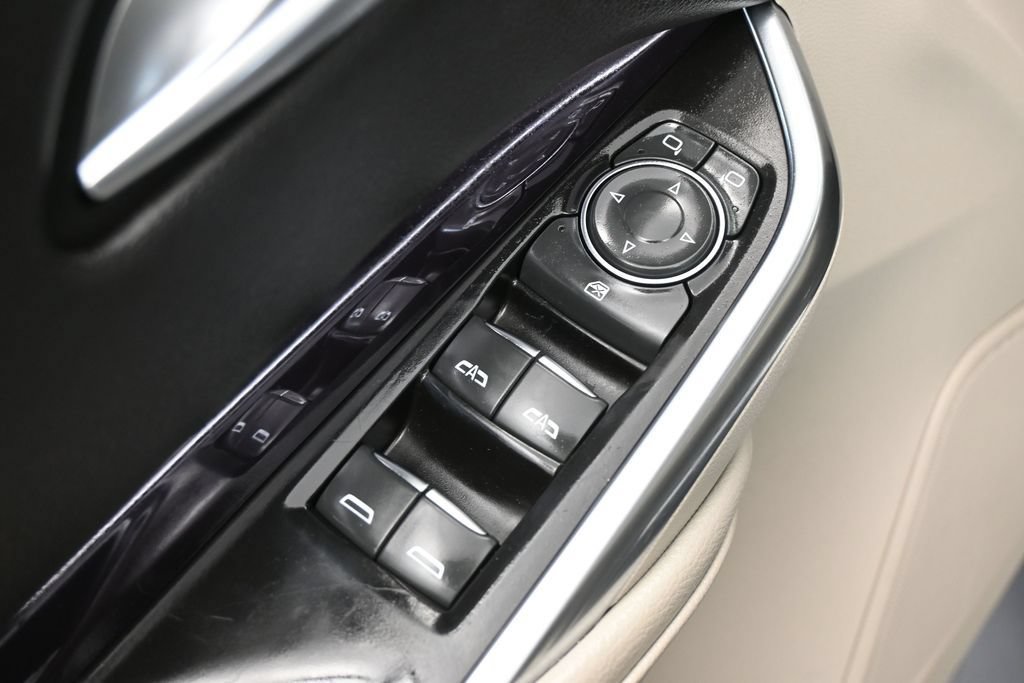 Used 2023 Cadillac XT4 Luxury FWD image 14