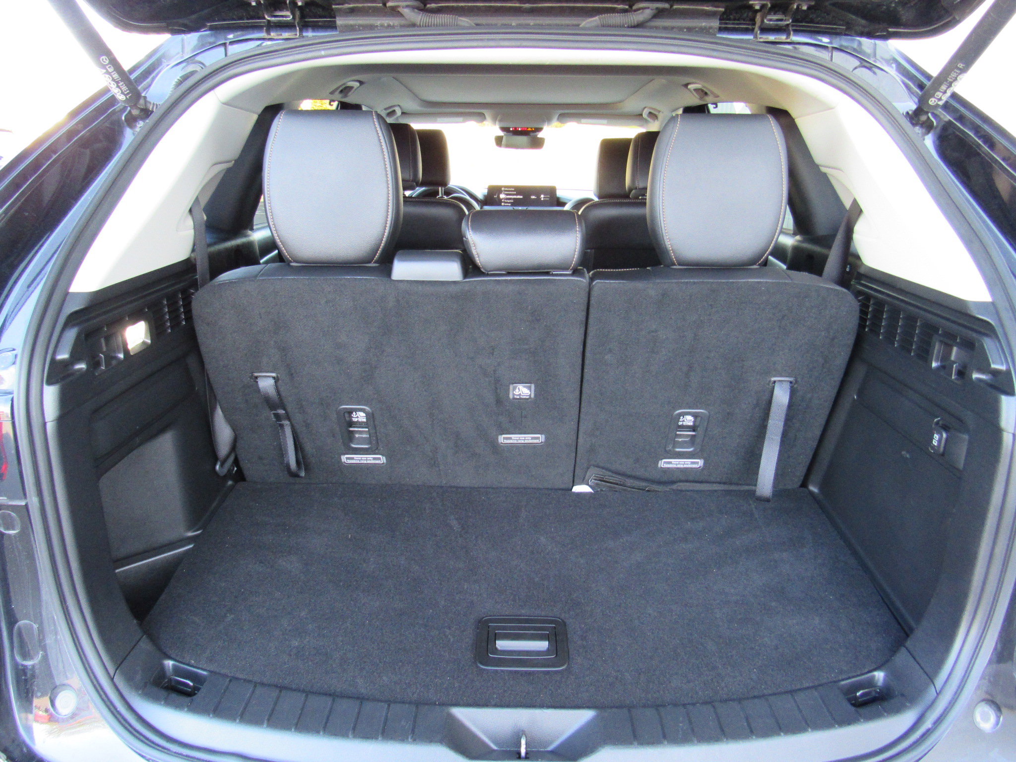 Used 2025 MAZDA CX-90 3.3 Turbo w/ Premium Sport Pkg image 45