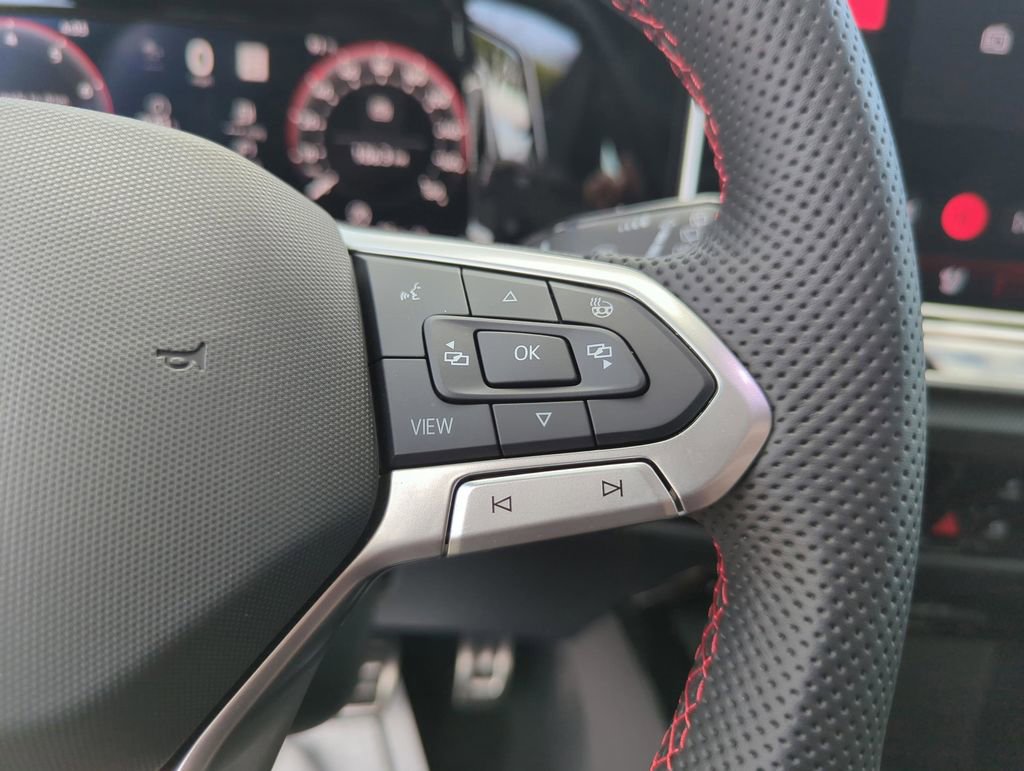 New 2026 Volkswagen GTI SE FWD image 37